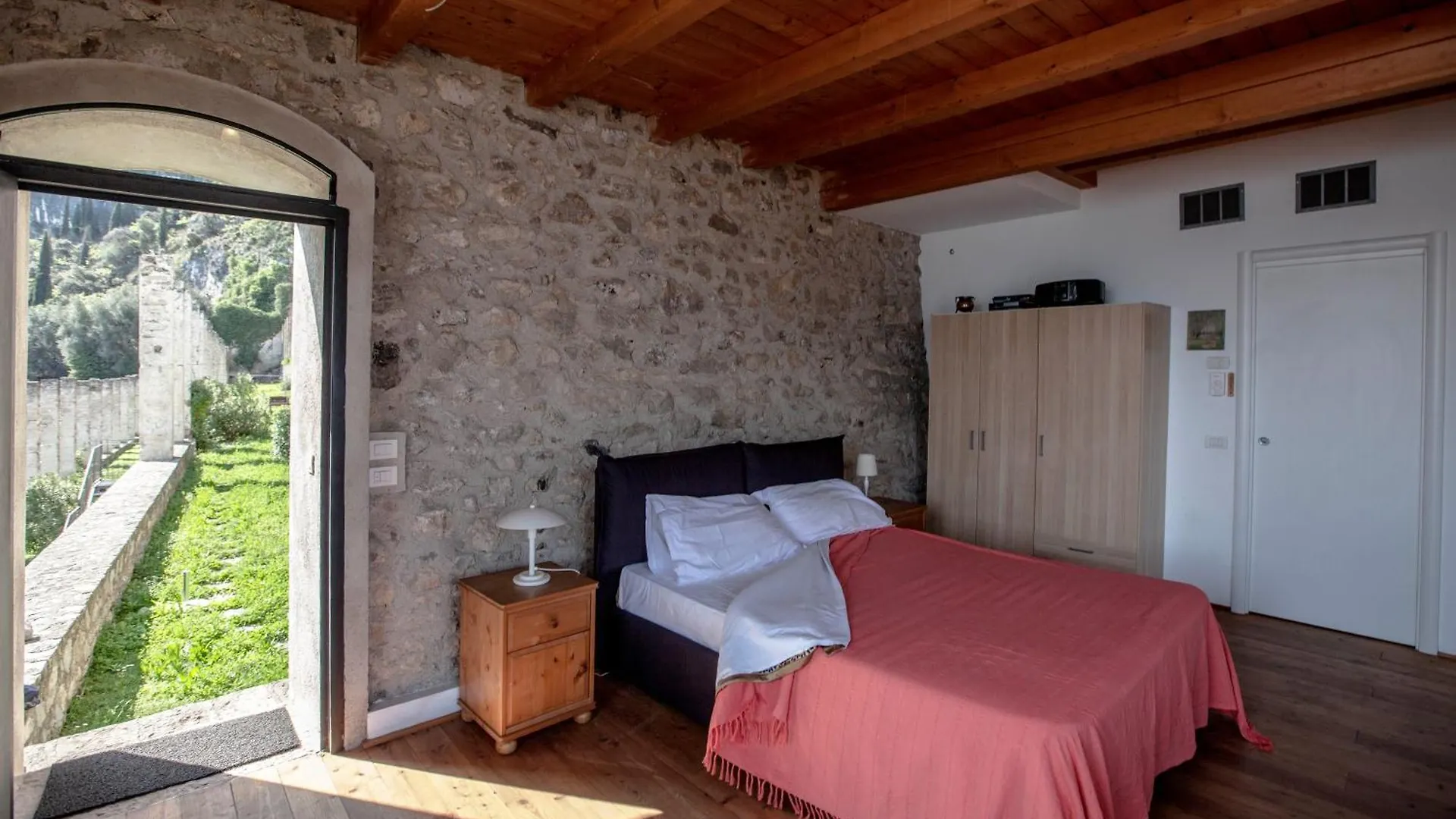 Pra De La Fam B&B Tignale